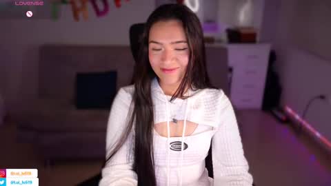 Luisa    online show from 03-06-25, 11:20