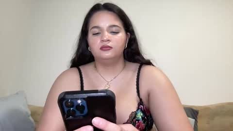 Snapshot of soyoceanne chatting on 03-28-26, 02:00 Soyoceanne online show from 03-28-26, 02:00