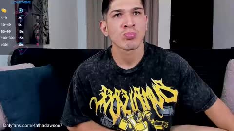 Snapshot of soyraydimarco_ chatting on 10-02-25, 11:12 RayDimarco  independent model online show from 10-02-25, 11:12