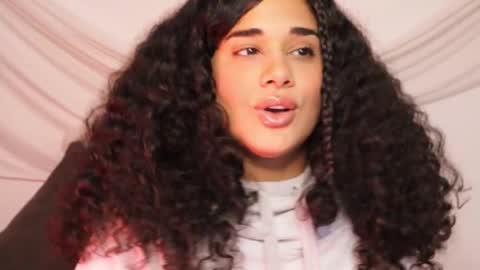 You want to talk to me more personal follow me in My Channel VIP  50 the discount       online show from 02-25-25, 11:44