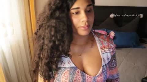 You want to talk to me more personal follow me in My Channel VIP  50 the discount       online show from 01-06-26, 09:18