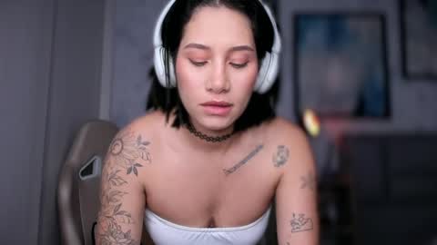 brisa  s online show from 04-22-26, 01:52