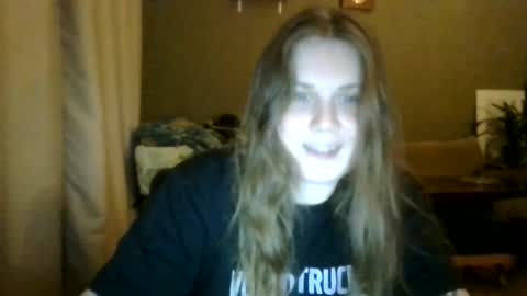 Snapshot of space_ranger99 chatting on 07-17-26, 12:17 Alisa online show from 07-17-26, 12:17