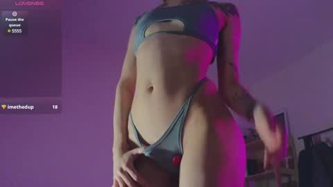 Snapshot of space_x_roxy chatting on 12-13-24, 06:59 Roxy online show from 12-13-24, 06:59