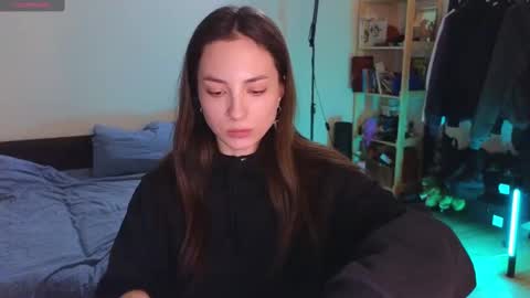 Snapshot of space_x_roxy chatting on 03-03-25, 05:18 Roxy online show from 03-03-25, 05:18