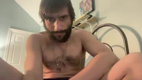 Snapshot of spacecase843 chatting on 12-27-24, 02:43 TrndSettrz online show from 12-27-24, 02:43