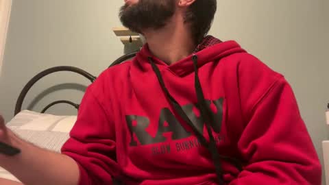 Snapshot of spacecase843 chatting on 01-03-25, 03:27 TrndSettrz online show from 01-03-25, 03:27