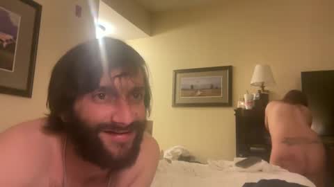 Snapshot of spacecase843 chatting on 02-05-25, 05:30 TrndSettrz online show from 02-05-25, 05:30