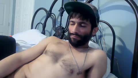 Snapshot of spacecase843 chatting on 02-11-25, 11:54 TrndSettrz online show from 02-11-25, 11:54