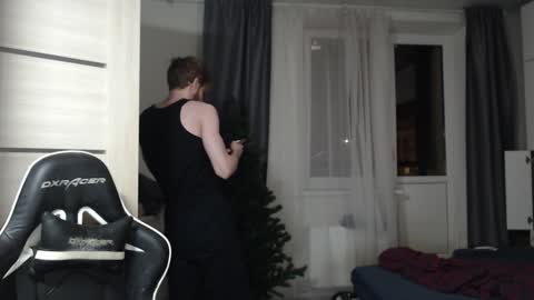 Snapshot of spaisenok chatting on 01-02-25, 10:33 Mike online show from 01-02-25, 10:33