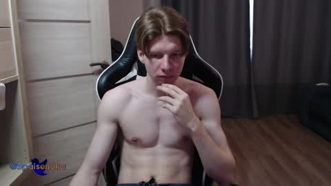 Snapshot of spaisenok chatting on 02-15-25, 08:54 Mike online show from 02-15-25, 08:54