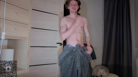 Snapshot of spaisenok chatting on 09-21-25, 12:34 Mike online show from 09-21-25, 12:34