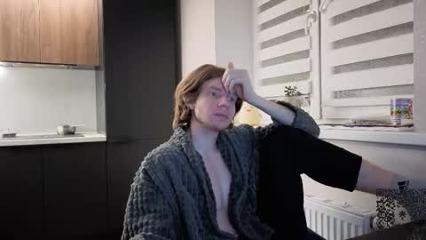 Snapshot of spaisenok chatting on 10-16-25, 01:17 Mike online show from 10-16-25, 01:17