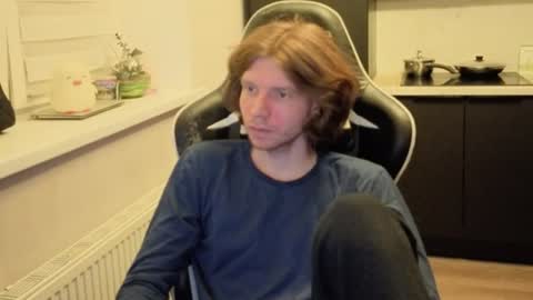 Snapshot of spaisenok chatting on 06-19-26, 10:35 Mike online show from 06-19-26, 10:35
