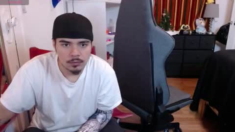 spanishcouple4255 online show from 12-19-25, 06:04