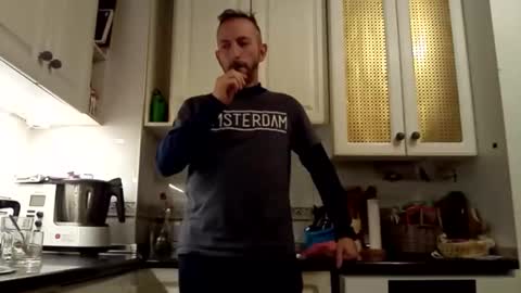 Manu  online show from 09-29-25, 04:39