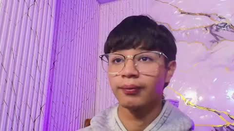 Snapshot of spark_tay chatting on 05-18-26, 04:07 spark_tay online show from 05-18-26, 04:07