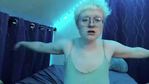 Atticus Pendragon online show from 09-25-25, 05:11