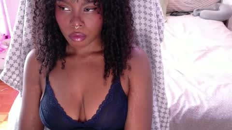 Soleil online show from 02-20-26, 02:50