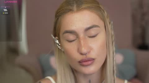 DAISY online show from 12-17-24, 03:17