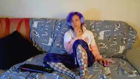 Snapshot of sparkyferret chatting on 06-29-26, 11:27 sparkyferret online show from 06-29-26, 11:27