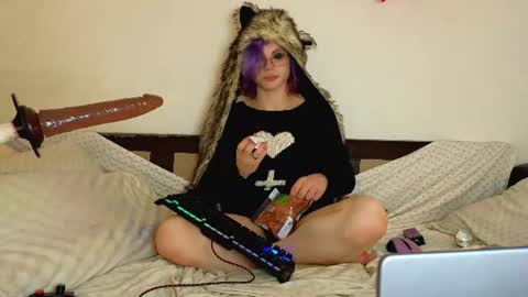 Snapshot of sparkyferret chatting on 07-10-26, 11:18 sparkyferret online show from 07-10-26, 11:18