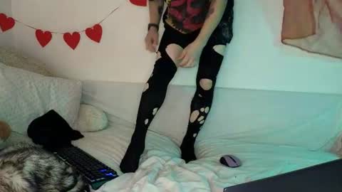 Snapshot of sparkyferret chatting on 07-19-26, 11:03 sparkyferret online show from 07-19-26, 11:03