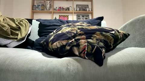 Dany online show from 03-25-26, 01:11