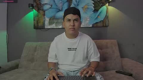 Snapshot of spencer_hastings chatting on 10-04-25, 07:23 Spencer online show from 10-04-25, 07:23