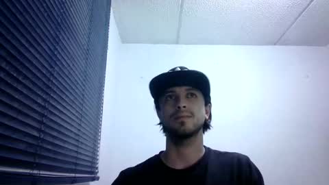 sperm_donor94 online show from 04-17-26, 11:46