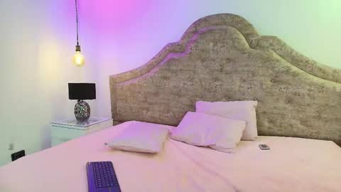 sphere_01 online show from 12-22-25, 03:58