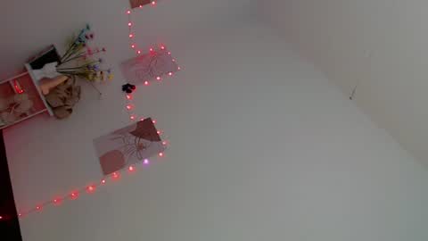 Snapshot of sphiwekazi chatting on 07-04-26, 11:00 KAZI online show from 07-04-26, 11:00