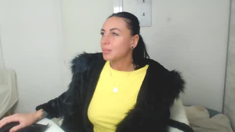 Snapshot of spicemint chatting on 02-17-25, 07:42 Carla online show from 02-17-25, 07:42