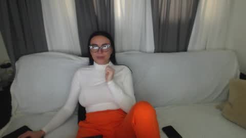 Snapshot of spicemint chatting on 02-09-26, 01:37 Carla online show from 02-09-26, 01:37