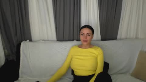 Snapshot of spicemint chatting on 02-17-26, 04:13 Carla online show from 02-17-26, 04:13