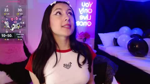Snapshot of spicy__scarlett chatting on 10-15-25, 01:44 scarlett online show from 10-15-25, 01:44