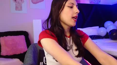 scarlett online show from 11-05-25, 01:22