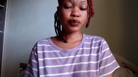 Snapshot of spicy_kerrine chatting on 11-14-25, 11:53 Spicy kerrine online show from 11-14-25, 11:53