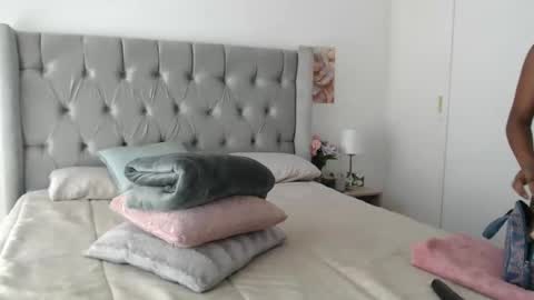 Im Angela  online show from 01-24-25, 07:30