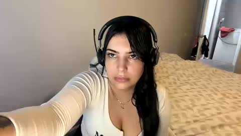 Snapshot of spicymami0333 chatting on 10-13-25, 01:33 spicymami0333 online show from 10-13-25, 01:33