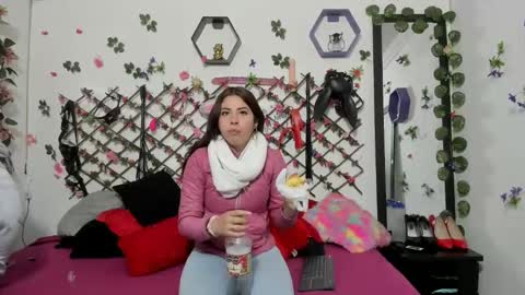 Snapshot of spicyqueens chatting on 02-10-26, 12:31 Spicy Queens online show from 02-10-26, 12:31