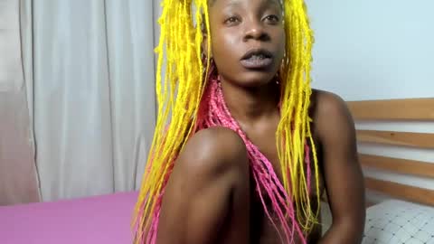Snapshot of spicyshante chatting on 05-19-26, 04:57 Shante online show from 05-19-26, 04:57