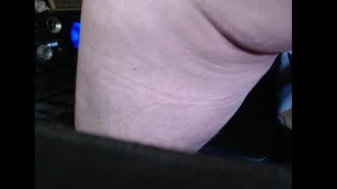 Snapshot of spider19752020 chatting on 04-15-26, 05:53 bri and mags fun room online show from 04-15-26, 05:53