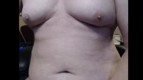 Snapshot of spider19752020 chatting on 06-16-26, 04:09 bri and mags fun room online show from 06-16-26, 04:09