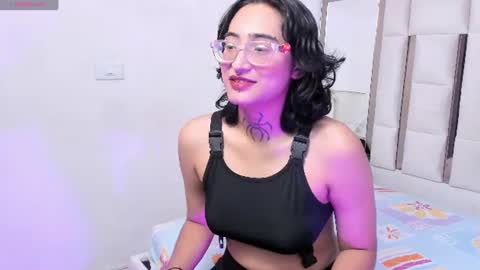 Snapshot of spider_webbed chatting on 06-27-26, 12:22 Spider online show from 06-27-26, 12:22