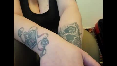 Vanessa Spade online show from 02-28-25, 03:37