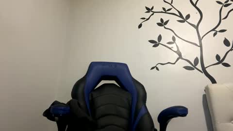 Twitter Toxiceli2 online show from 12-25-24, 02:14