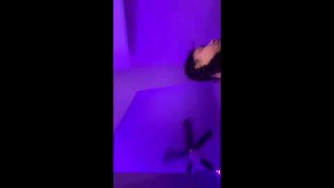 Snapshot of splashvirus chatting on 11-08-25, 09:53 splashvirus online show from 11-08-25, 09:53