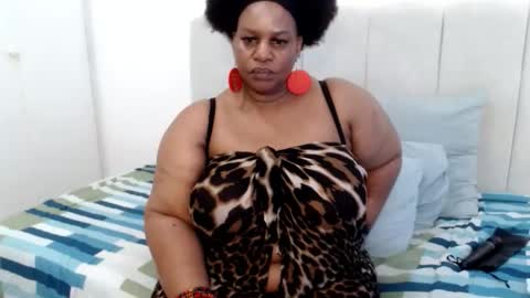 Snapshot of splendidtalitha chatting on 02-06-26, 02:42 SplendidTalitha online show from 02-06-26, 02:42