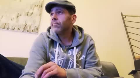 Snapshot of spliffray chatting on 03-05-25, 03:29 spliffray online show from 03-05-25, 03:29